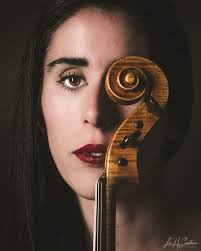 Lara Cabrera, violista de la Orquesta Filarmónica de Gran Canaria.