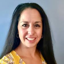 Melissa Carey's Instagram, Twitter & Facebook