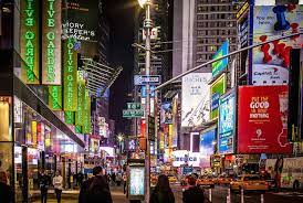 Would You Pay 400 To Party At Olive Garden On New Year S Eve Times Square Olive Gardens Olive