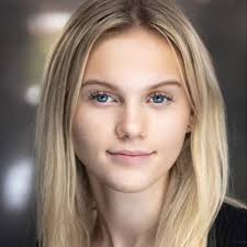 Cara Jenkins's Instagram, Twitter & Facebook