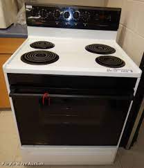 The top burners work fine. 2 Tappan Four Burner Electric Stove In Manhattan Ks Item Fp9126 Sold Purple Wave