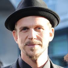 Karl Strand's Instagram, Twitter & Facebook