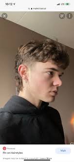 Hey is there a queer here with hair cutting experience who can give me a  mullet sometime coming up soon? I can trade dollars or organic veggies or  something else