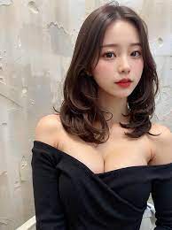 セイラ on X: AI美女botで韓国系爆乳美女にしてもらった🧚🏻 韓国系に仕上がるということで眉毛は平行に、唇はアヒル口に、鼻はバブみある丸い感じになった（右）  t.co5XC3dpbFCY  X