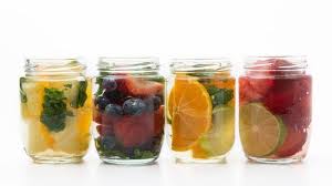 Apel merupakan salah satu buah yang menyegarkan dalam infused water. 5 Pilihan Infused Water Mujarab Turunkan Tekanan Darah Tinggi Simak Cara Membuatnya Halaman All Pos Belitung