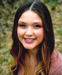 Lorelle Lewis's Instagram, Twitter & Facebook