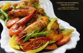 Bahan makanan yang berasal dari laut ini memang sudah menjadi favorit banyak orang indonesia. Amie S Little Kitchen Udang Galah Goreng Garam Kunyit
