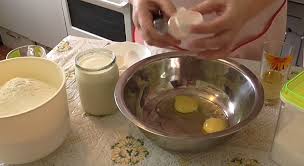 Na výrobu palaciniek z kyslého mlieka bez vajec budete potrebovať Recepty Z Palacinkoveho Cesta S Vriacou Vodou Palacinky S Kremom V Mlieku A Vriacej Vode