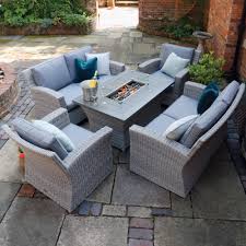 Designed to keep you warm and cosy on chilly nights without. Supremo Cebu Rattan Garden Sofa Set With Rectangular Fire Pit