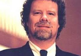 Color Artist at the Keys