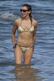 katie-cassidy-in-bikini-on-the-beach-in-miami-11-29-2015_5 – HawtCelebs