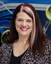 Kimberly Eldredge's Instagram, Twitter & Facebook