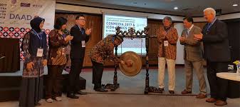Dan dalam artikel kali ini, kita oleh karena itu, pembangunan nasional indonesia digerakkan disegala bidang, termasuk bidang indonesia telah menerapkan sistem politik demokrasi sejak awal pembentukan negara kesatuan. Conmedia 2017 Icon Sonics 2017 Berikan Kontribusi Bagi Perkembangan Pembangunan Indonesia Universitas Multimedia Nusantara