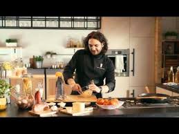 Pastele este pentru copii perioada din an in care se inrosesc oua si se primesc cadouri de la iepuras. Pin On Mancarica Cu Legume