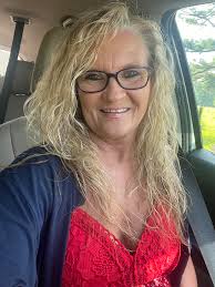 Profile for Vick-e crafts and things