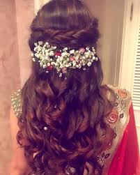 Instagram Alert Fresh Flower Hairstyles Super Pretty Ways To Use Flowers In Your Hair Witty Vows Long Hair Styles Hair Styles Bridal Hairdo
