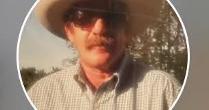 Dennis Slavens's Instagram, Twitter & Facebook