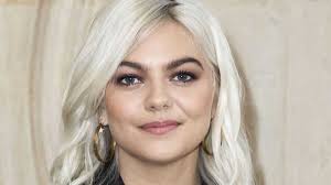 Stream tracks and playlists from louane on your desktop or mobile device. Louane Victime De Gros Harcelements Elle Brise Le Silence Et Balance Tout