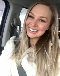 Krista Haynes's Instagram, Twitter & Facebook