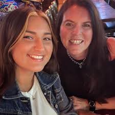 What is your favourite comment or saying from either Zodiac Academy or  Ruthless boys series? Mine is Twat Waffle! 😂😁😅🥰🥯