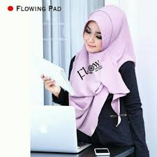 Saatnya tampil berani dengan warna kuning. Pasmina Instan Flow Warna Lavender Hijab Instan Merk Flow Warna Ungu Muda Fesyen Wanita Muslim Fashion Di Carousell
