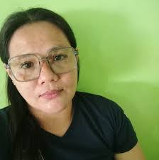 Cassandra Almond's Instagram, Twitter & Facebook