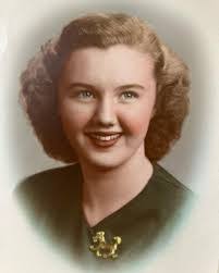 Angie Loomis's Instagram, Twitter & Facebook