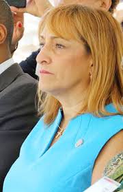 Broken no more Quebrantada, no más