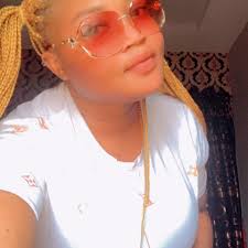 Stir fried vegetable indomie paired with fried chicken and plantain.🙆  Who's hungry 🤗 📷: Indomie HQ