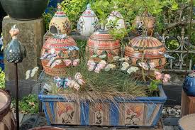 Keramikplatten sind pflegeleicht und modern. Gartenkeramik Topferei Am Museum