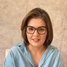 Dra. Juliana Fernandes Vieira Generalista,