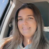 Tamara Andrews's Instagram, Twitter & Facebook