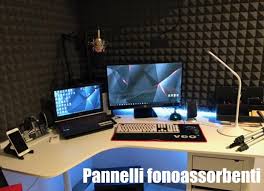 Quando i pannelli isolanti non sono 'solo' termici, antisismici ed ignifughi, ecco anche quelli fonoisolanti, in grado di contrastare l'inquinamento acustico. Pannelli Fonoassorbenti Isolanti Per Pareti Piramidali Come Montare Prezzi Stanza Postazione Pc