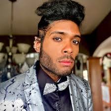 Raul Riojas's Instagram, Twitter & Facebook