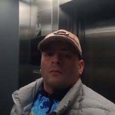 Um avanço histórico da ciência brasileira pode mudar a vida de milhões de  pessoas: após 25 anos de pesquisas conduzidas em sigilo na UFRJ. A  cientista responsável desenvolveu a polilaminina, um medicamento