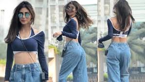 Meda is ready, weather or not: Mouni Roy Old Photos Mouni Roy Old Unseen Pictures Are Pure Gold See Wow Transformation Of Hot Indian Actress Making Bollywood Debut Opposite Akshay Kumar India Com Beautiful And Talented