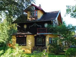 Eine hochwertige immobilie in guter lage von gräfelfing oder den nachbargemeinden planegg, krailling und gauting verspricht auch in den nächsten jahren eine gesunde wertsteigerung. Datei Grafelfing Haus Steinkirchner Strasse 18 Jpg Wikipedia