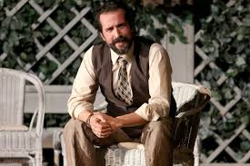 Τέλειωσε τη σχολή του κρατικού θεάτρου βορείου ελλάδος. Oxi Maskes Sta Sxoleia O Tasos Noysias Phge Sth Sygkentrwsh Sto Syntagma Alphafreepress Gr