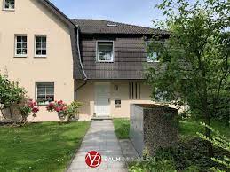 65m² doppelhaushälft zur miete in meerbusche osterath 65 m² wohnfläche + kleinem garten 3 zimmer kücke, bad mit dusche 800€ kalt 50€ nebenkosten gas wasser strom muss der mieter selber anmelden tierhaltung erlaubt. Haus Mieten In Meerbusch Lorick 5 Aktuelle Angebote Im 1a Immobilienmarkt De