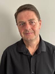 Daniel Colyer's Instagram, Twitter & Facebook