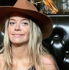 Laura Clyde and Eric Nolan's Wedding Website