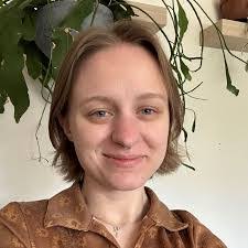 Kendra Kunkel's Instagram, Twitter & Facebook