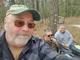 KB4RAB hanging with K4HDR and WX4WG at US-6833 and US-8313.