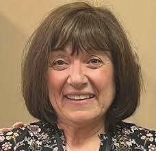 Phyllis Pappas's Instagram, Twitter & Facebook