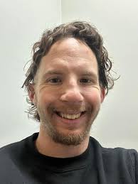 Drawing with limited color markers