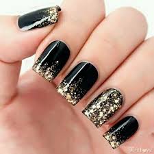 Prom Black And Gold Acrylic Nails Winter Glitter Nails Holiday Nails Prom Nails Wedding Nail Art Designs New Year Nails Christmas Glitter Nail Gold Nail Designs Gold Nails Nail Art Wedding