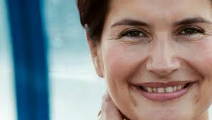 Lea skal på ferie alene for første gang: