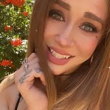 Kimberly Jantz's Instagram, Twitter & Facebook