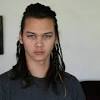 It is certainly the most iconic native american hairstyle. 1