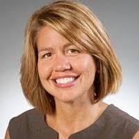 Liz Curry's Instagram, Twitter & Facebook